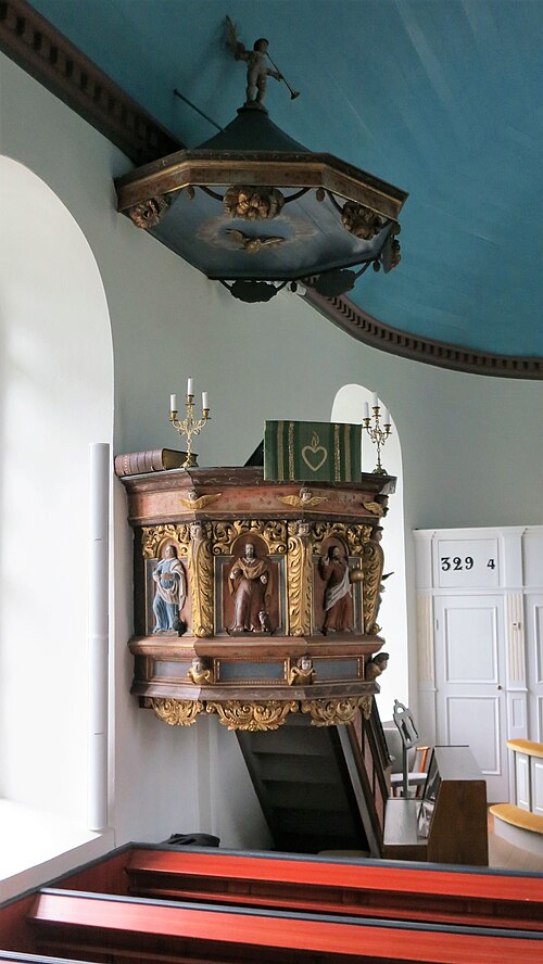 Skällinge kyrka, intérieur