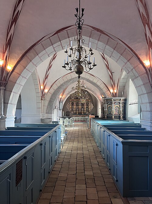 Burlövs gamla kyrka, interno