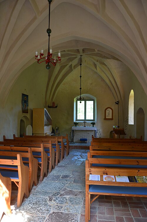 Sankt Anna gamla kyrka, intérieur