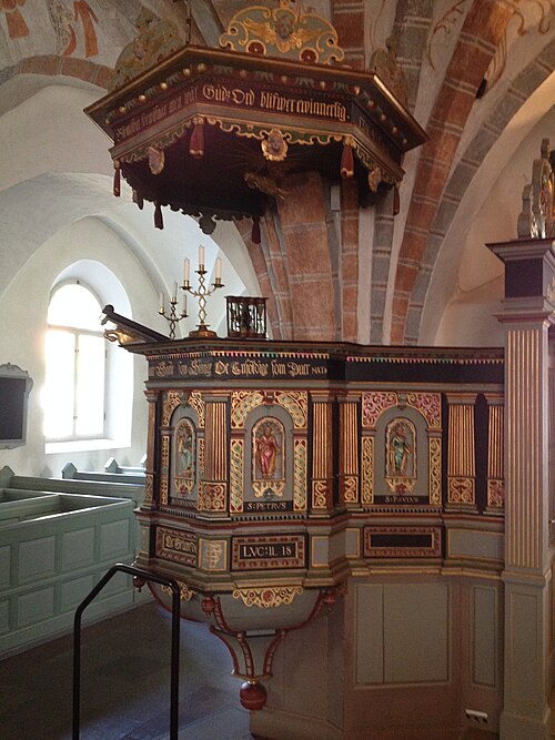 Brunnby kyrka, interno