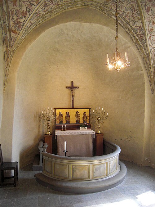 Kinneveds kyrka, interno
