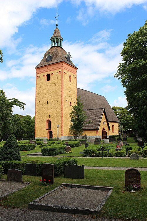 Ösmo kyrka