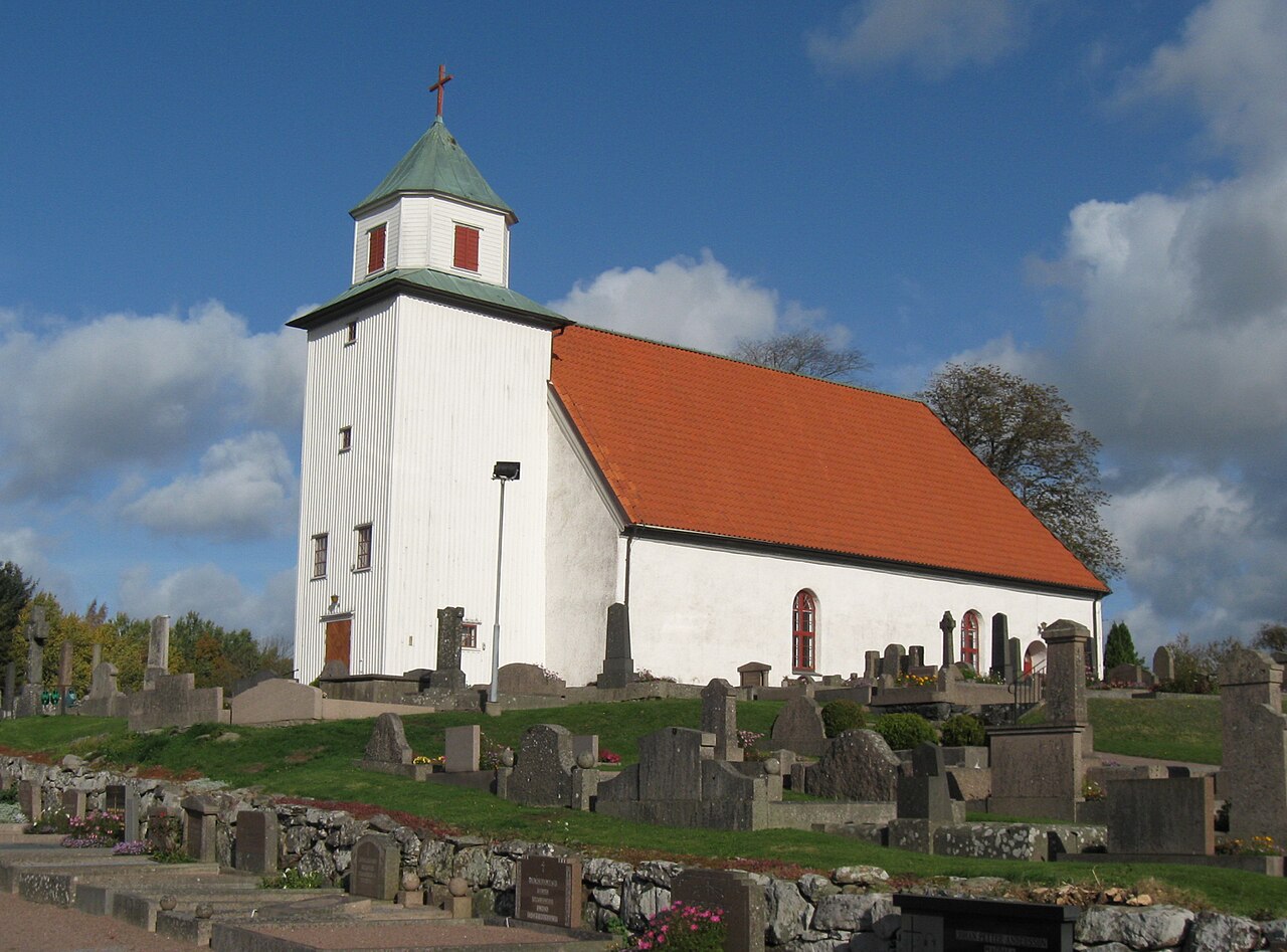 Romelanda kyrka