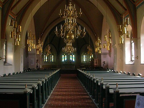 Västra Vrams kyrka, interno