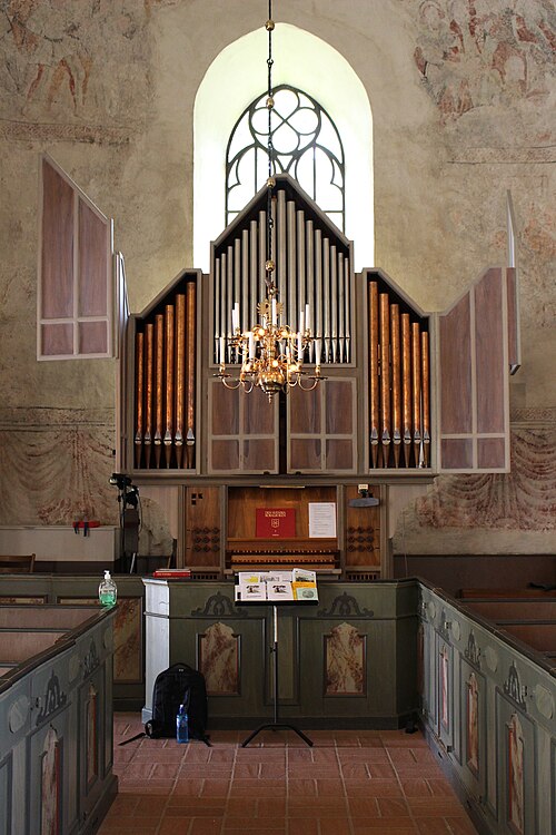 Morkarla kyrka, interno