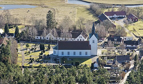 Holmby kyrka