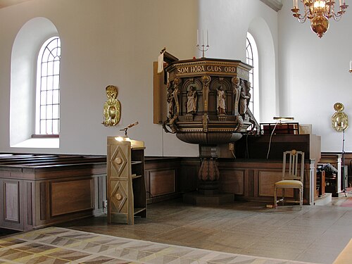Kärna kyrka, intérieur