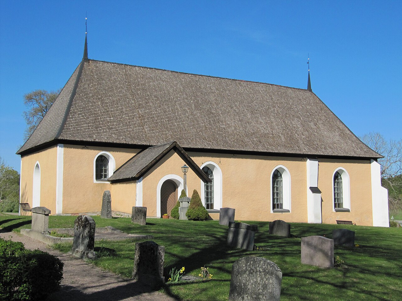 Almunge kyrka