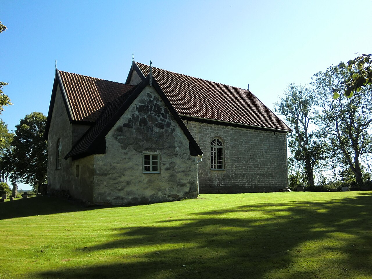 Skalunda kyrka