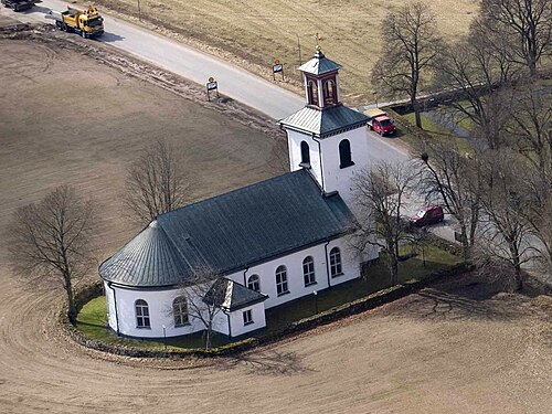 Tånnö kyrka